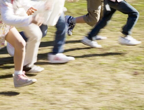 Choosing the Right Sports Shoes for Kids: Why It Matters!